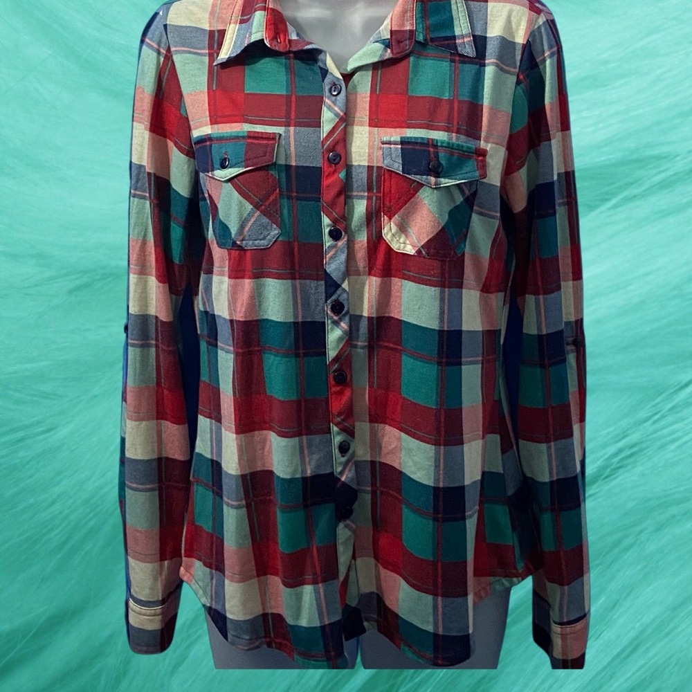 Red8-Red Multi Plaid Long Sleeve Button Down Top. Med.